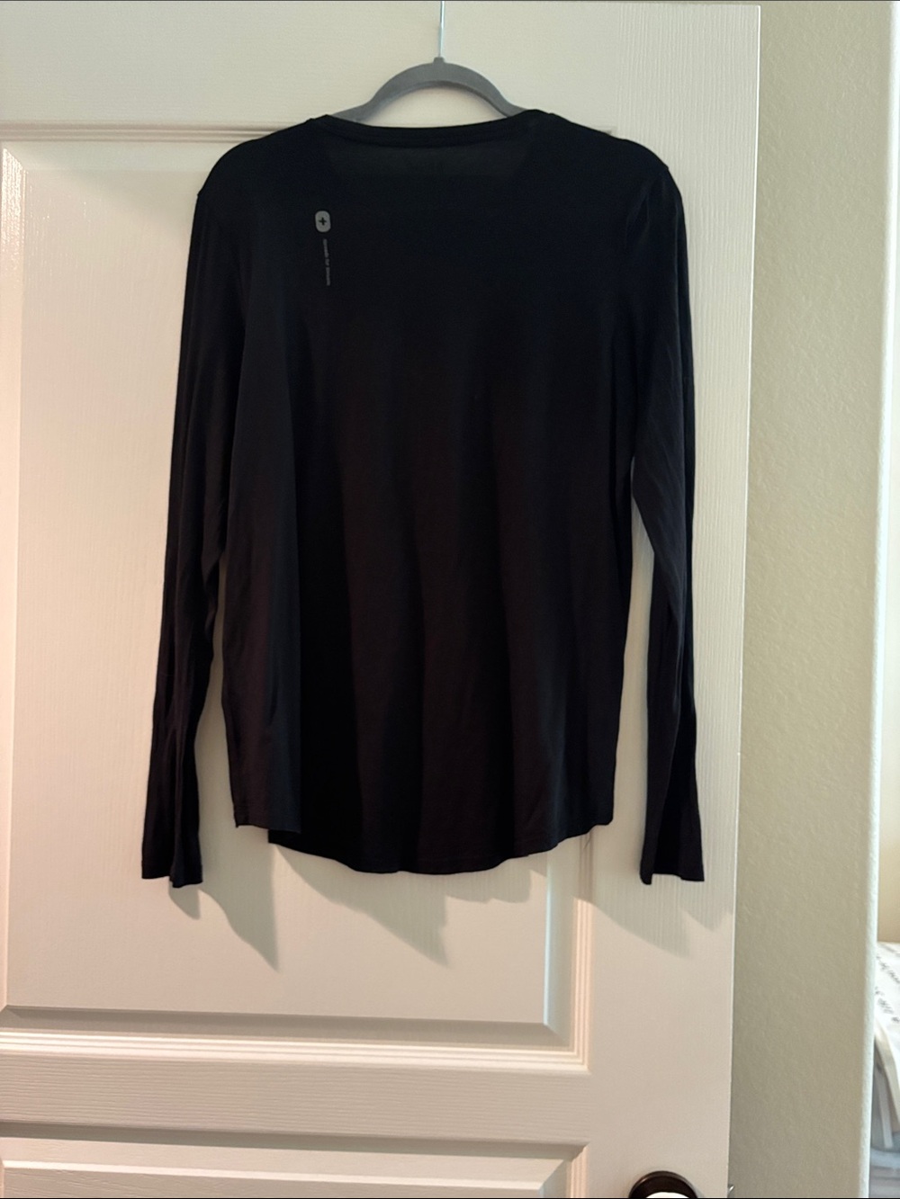 Black Figs Long Sleeve Underscrub - Picture 5 of 5